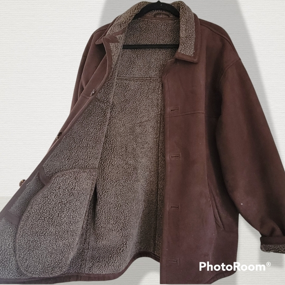 Aberdeen Collection brown faux suede, fleece lined coat, size medium - Picture 3 of 4